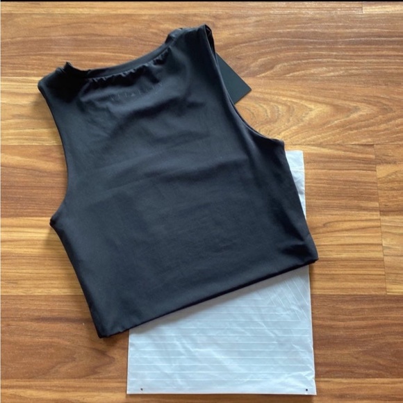 ❗️SOLD❗️Balance Athletica Allora Tank Bundle - Picture 5 of 12